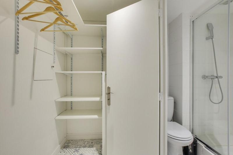 Modern French Studio Charm In The City Parijs